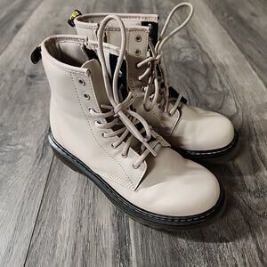 Dr Doc Martens 25634 Patent Leather Combat Boots Tan Women's Size 5